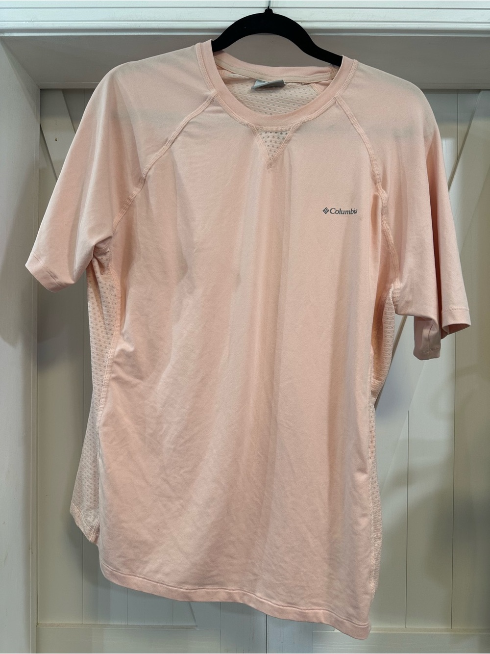 Columbia Women's Light Pink Performance Short Sleeve Tee